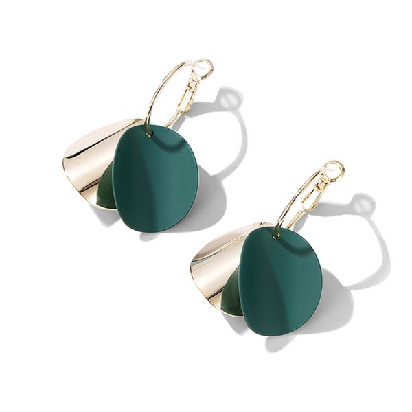 2020 new tide korean temperament earring female metal circular wild earrings, Golden;silver
2020 new tide korean temperament earring female metal circular wild earrings, Golden;silver