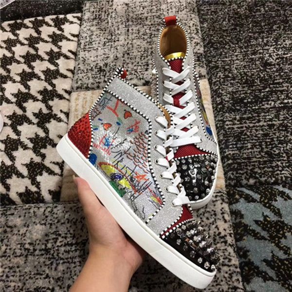 Sapatos ocasionais bottommen
Sapatos ocasionais bottommen