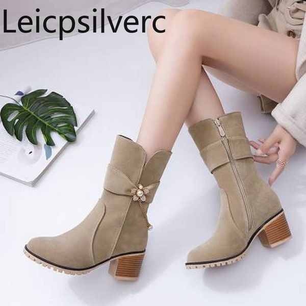 women's boots autumn and winter the new round head zipper tassel flower mid heel middle tube women's shoes plus size 33-43, Black
women's boots autumn and winter the new round head zipper tassel flower mid heel middle tube women's shoes plus size 33-43, Black