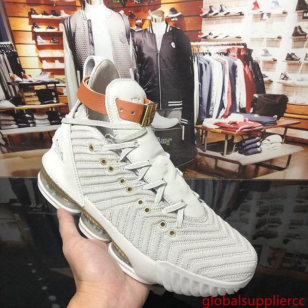 new style xvi 16 harlem s fashion row basketball shoes for fashion women mens trainers 16s hfr sports sneakers size 36-46
new style xvi 16 harlem s fashion row basketball shoes for fashion women mens trainers 16s hfr sports sneakers size 36-46