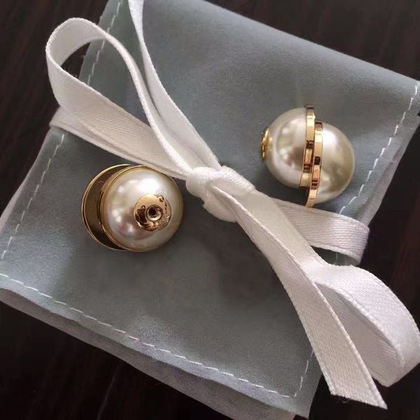 with box brand have stamps pearl designer earrings for lady women party wedding lovers gift engagement luxury jewelry for bride lz42512, Golden;silver
with box brand have stamps pearl designer earrings for lady women party wedding lovers gift engagement luxury jewelry for bride lz42512, Golden;silver