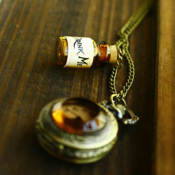 2019 fashion vintage drink me bottle pocket watch pendant alice in wonderland necklace gift
2019 fashion vintage drink me bottle pocket watch pendant alice in wonderland necklace gift