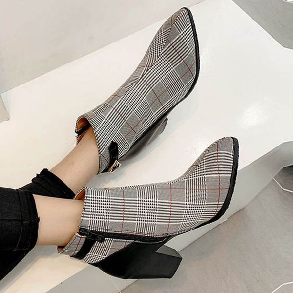 2019 new autumn winter women boots colorblock thick heel plaid elegant european ladies shoes pu fashion high heels boots 35-39, Black
2019 new autumn winter women boots colorblock thick heel plaid elegant european ladies shoes pu fashion high heels boots 35-39, Black