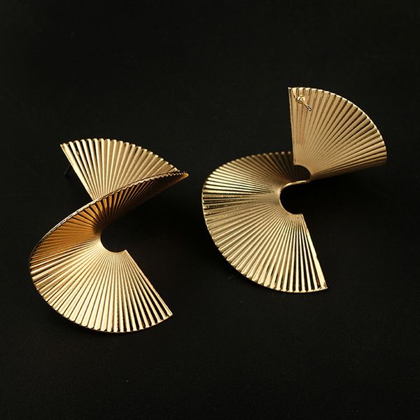 exaggerated 3d spiral ear jewelry gold big earrings personality fashion irregular spiral geometric earrings, Silver
exaggerated 3d spiral ear jewelry gold big earrings personality fashion irregular spiral geometric earrings, Silver