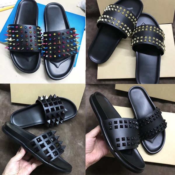 Designer Sandals Red Bottom Slippers Mens Black Genuine Leather With Spikes Summer Flat Flip Flops Luxury Sandals Comfortable Beach Shoes
Designer Sandals Red Bottom Slippers Mens Black Genuine Leather With Spikes Summer Flat Flip Flops Luxury Sandals Comfortable Beach Shoes