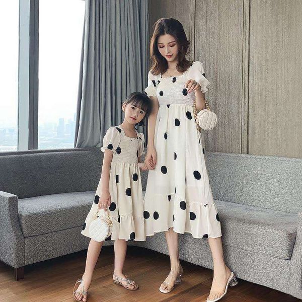 2020 new parent-child dress summer mother and women dress korean style super foreign girl casual net red princess skirt, Blue
2020 new parent-child dress summer mother and women dress korean style super foreign girl casual net red princess skirt, Blue