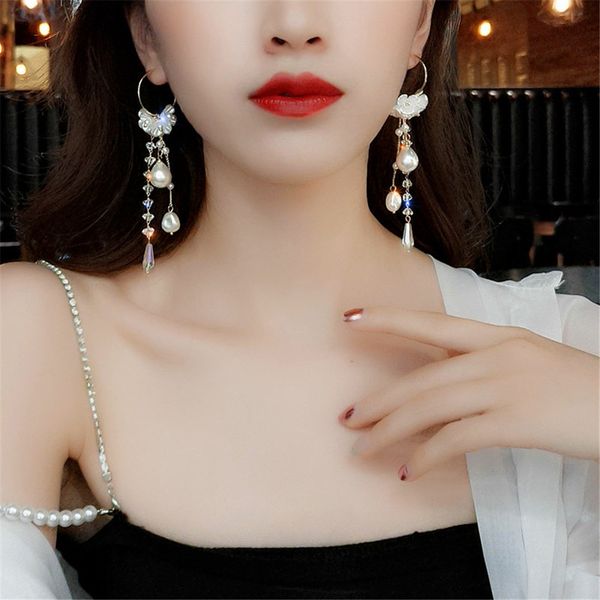 vintage crystal water drop women designer dangle earrings pearl flower fringed stud sweet earring bohemian drop earrings jewelry, Silver
vintage crystal water drop women designer dangle earrings pearl flower fringed stud sweet earring bohemian drop earrings jewelry, Silver
