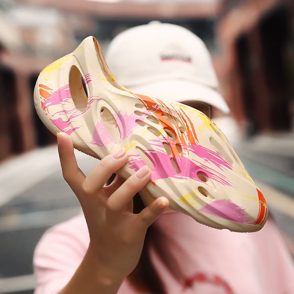 summer outdoor women sandals men beach shoes camouflage graffit casual breathable travel sandal sport trend shoes 35-44
summer outdoor women sandals men beach shoes camouflage graffit casual breathable travel sandal sport trend shoes 35-44