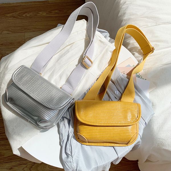 2020 new women's bags pu leather shoulder bags women fashion messenger wide shoulder strap solid color laser handbags
2020 new women's bags pu leather shoulder bags women fashion messenger wide shoulder strap solid color laser handbags