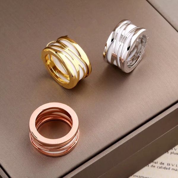 2019 модельер ювелирные изделия мужские кольца B.zero1 серия обручальные кольца Черно
2019 модельер ювелирные изделия мужские кольца B.zero1 серия обручальные кольца Черно