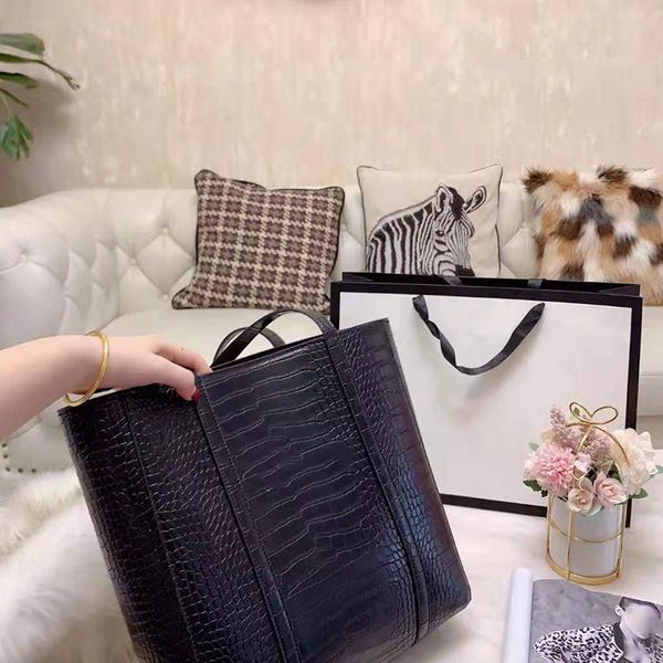 fashion shopping bag large capacity multi functional handbag women tote bag black lady shoulder bag
fashion shopping bag large capacity multi functional handbag women tote bag black lady shoulder bag