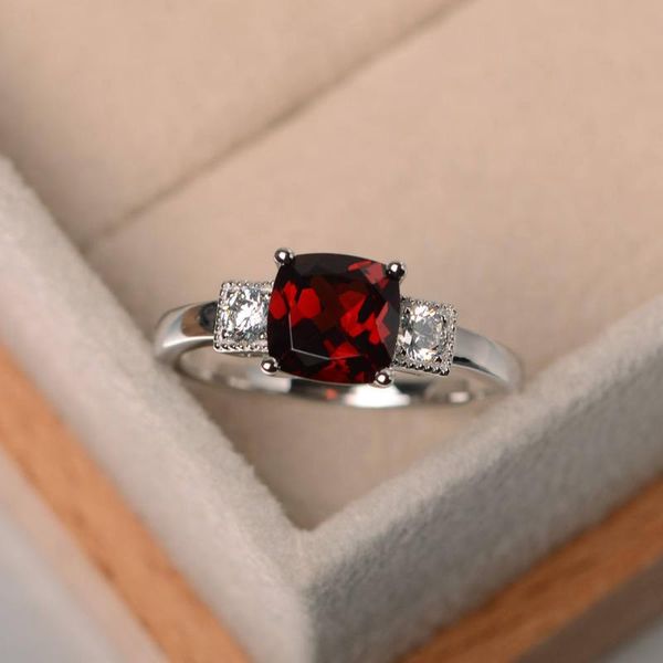 cluster rings european and american simple classic exquisite s925 sterling silver drop ring ruby diamond ladies jewelry, Golden;silver
cluster rings european and american simple classic exquisite s925 sterling silver drop ring ruby diamond ladies jewelry, Golden;silver