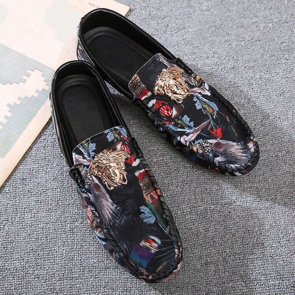 2019 new european station brand mingxingdumeisha shoe lacquer leather kick shoes british korean version of the youth bright beauty head stud, Black
2019 new european station brand mingxingdumeisha shoe lacquer leather kick shoes british korean version of the youth bright beauty head stud, Black