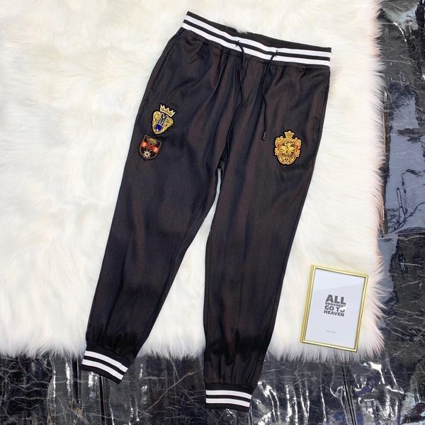 19ss luxurious brand design dg long pants terry trousers all-match fashion hip-hop high streetwear cool sports trousers, Camo;black
19ss luxurious brand design dg long pants terry trousers all-match fashion hip-hop high streetwear cool sports trousers, Camo;black