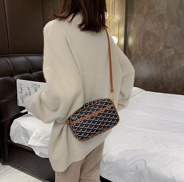 горячие продажи совершенно новая мода мужская женская goya cross body gy camera bag натуральная кожа париж стиль лоскут бесплатная доставка
горячие продажи совершенно новая мода мужская женская goya cross body gy camera bag натуральная кожа париж стиль лоскут бесплатная доставка