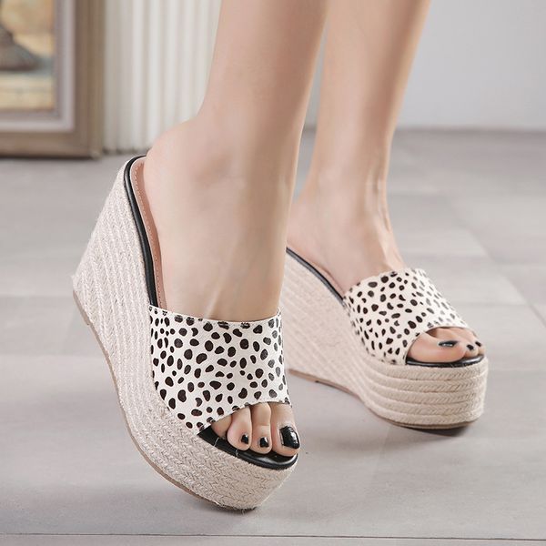 on a wedge shoes woman 2020 peep toe house slippers platform women heels high leopard fabric rubber pu slides basic scandals, Black
on a wedge shoes woman 2020 peep toe house slippers platform women heels high leopard fabric rubber pu slides basic scandals, Black