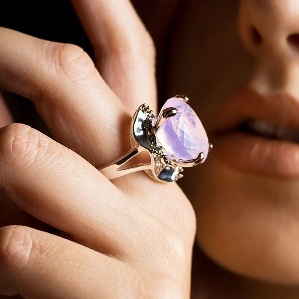 charm oval pink zirconia ring silver color jewellery beautiful finger rings for women latest jewelry, Golden;silver
charm oval pink zirconia ring silver color jewellery beautiful finger rings for women latest jewelry, Golden;silver