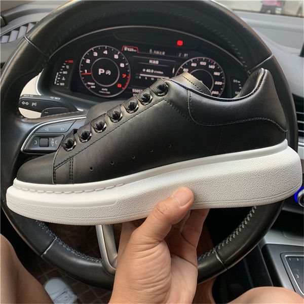luxury designer men casual shoes lady womens fashion sneakers luminous reflective 3m white leather trainers platform sneakers, Black
luxury designer men casual shoes lady womens fashion sneakers luminous reflective 3m white leather trainers platform sneakers, Black