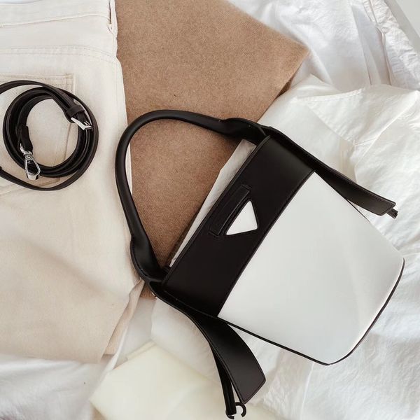 конструктор роскошные сумки bucket shoulder bag good match hot двухцветный / cfy2002262
конструктор роскошные сумки bucket shoulder bag good match hot двухцветный / cfy2002262
