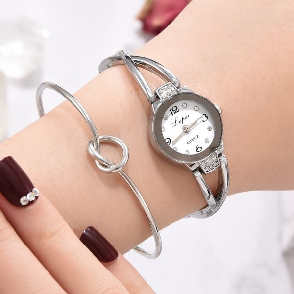 bracelet watch heart shaped knotted 2pcs/set luxury fashion simple dial steel strip watch heart shaped knot bracelet, Slivery;brown
bracelet watch heart shaped knotted 2pcs/set luxury fashion simple dial steel strip watch heart shaped knot bracelet, Slivery;brown
