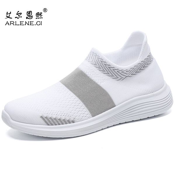 running shoes for women breathable lightweight slip on sock shoes woman jogging sneakers soft walking footwear chaussures femme
running shoes for women breathable lightweight slip on sock shoes woman jogging sneakers soft walking footwear chaussures femme