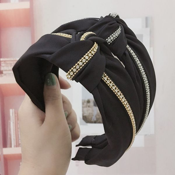 fabric hair accessories women knotted headband bright flash rhinestone strip decoration middle wide-brimmed headbands, Golden;white
fabric hair accessories women knotted headband bright flash rhinestone strip decoration middle wide-brimmed headbands, Golden;white
