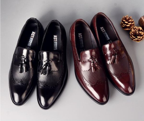 fashion tassel brogue formal shoes men pointed toe dress breathable groom wedding genuine leather shoes da043, Black
fashion tassel brogue formal shoes men pointed toe dress breathable groom wedding genuine leather shoes da043, Black