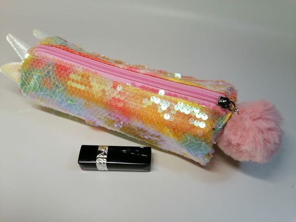 banqle stationery cosmetic storage handbag massage fingers beauty bag makeup brush bag travel touch scallop purse artist
banqle stationery cosmetic storage handbag massage fingers beauty bag makeup brush bag travel touch scallop purse artist