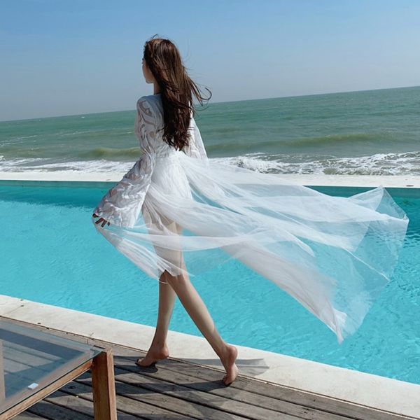 korean-style v-neck sun horn long-sleeved fairy-style swallowtail trailing beach holiday dress for women, White;black
korean-style v-neck sun horn long-sleeved fairy-style swallowtail trailing beach holiday dress for women, White;black