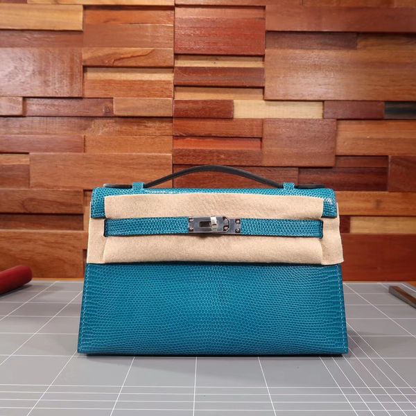 wholesale handmade with wax line thread mini keily bag 19cm,lizard skin,gold silver hardware, fast delivery
wholesale handmade with wax line thread mini keily bag 19cm,lizard skin,gold silver hardware, fast delivery