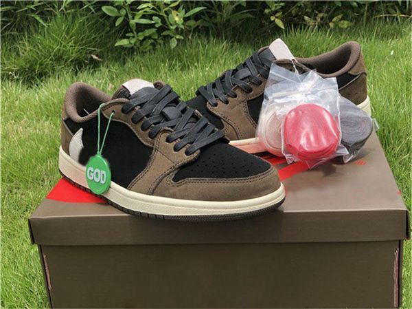 2019 limited travis scott air low 1 og sp cactus jack basketball shoes black dark mocha university red cq4277-001 authentic shoes with box
2019 limited travis scott air low 1 og sp cactus jack basketball shoes black dark mocha university red cq4277-001 authentic shoes with box