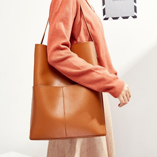 2020 genuine leather luxury women composite bags in buckets casual large capacity handle ladies shoulder bag
2020 genuine leather luxury women composite bags in buckets casual large capacity handle ladies shoulder bag