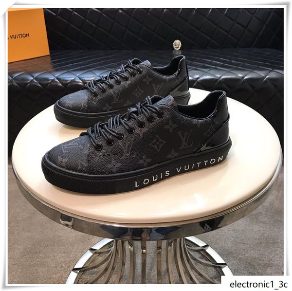 2019wa new men s casual sneakers, low-cut luxury men s outdoor travel sneakers, fast delivery with original box packaging
2019wa new men s casual sneakers, low-cut luxury men s outdoor travel sneakers, fast delivery with original box packaging
