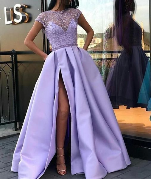 2020 лаванда high side split выпускные платья иллюзия beads pleats sweep поезд формальное вечера партии платья специальный платья платье, Black
2020 лаванда high side split выпускные платья иллюзия beads pleats sweep поезд формальное вечера партии платья специальный платья платье, Black