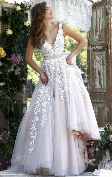 summer garden princess white lace crystal tulle v neck backless a line colorful wedding dress 2019 appliques beading belt bridal gowns
summer garden princess white lace crystal tulle v neck backless a line colorful wedding dress 2019 appliques beading belt bridal gowns