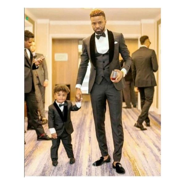 2019 men suits slim fit wedding tuxedos bridegroom suits 3 pieces (jacket+pants+vest+ bow) man prom business wear blazer, Black;gray
2019 men suits slim fit wedding tuxedos bridegroom suits 3 pieces (jacket+pants+vest+ bow) man prom business wear blazer, Black;gray