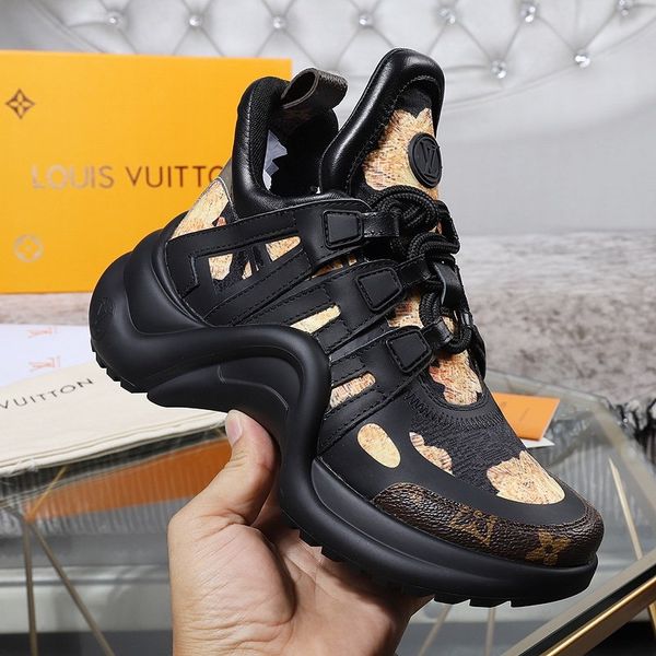 luxury fashiondesigner style women's men's casual sports basketball shoes triple air cushion platform vintage men's shoes wom
luxury fashiondesigner style women's men's casual sports basketball shoes triple air cushion platform vintage men's shoes wom