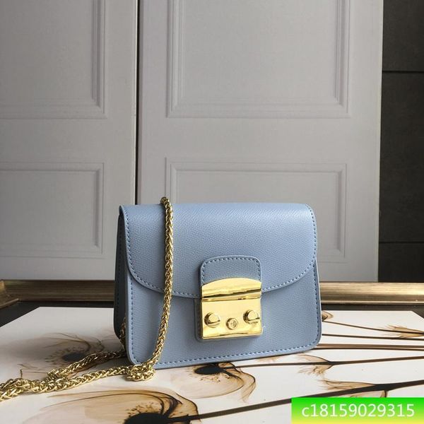 leather handbag female gold chain bag designer ladies handbag fashion 100% leather shoulder small square bag
leather handbag female gold chain bag designer ladies handbag fashion 100% leather shoulder small square bag