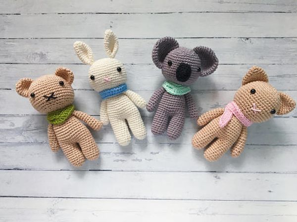 amigurumi crochet small animal koala rabbit bear and cat 4pieces stuffed rattle toy baby gift t200429
amigurumi crochet small animal koala rabbit bear and cat 4pieces stuffed rattle toy baby gift t200429