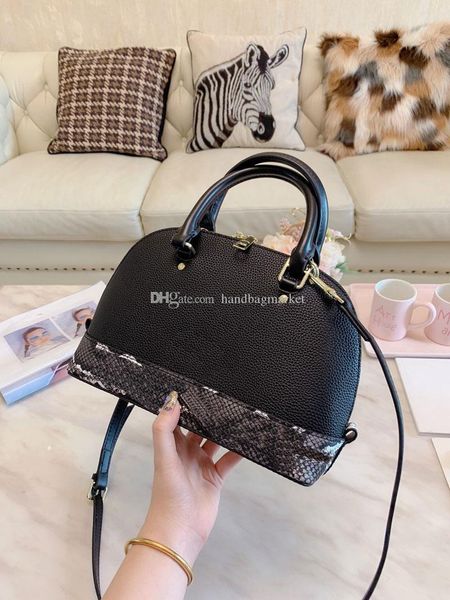 2019 brand fashion luxury designer bags purses womens famous crossbody bag luxury ladies saddle shoulder shell bags envelope bags
2019 brand fashion luxury designer bags purses womens famous crossbody bag luxury ladies saddle shoulder shell bags envelope bags
