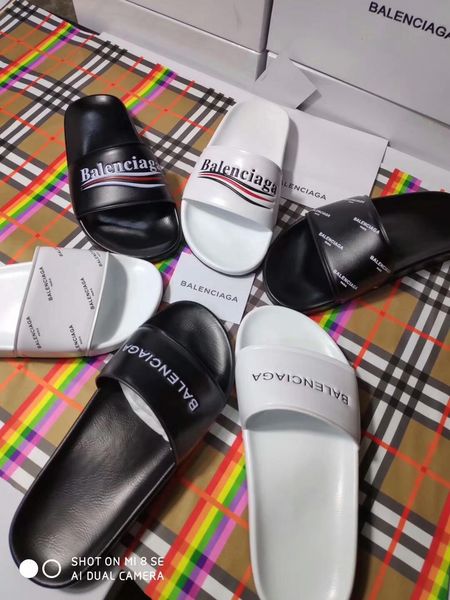 2020 new models, designers design the highest quality flat sandals, simple, high-end, stylish, can be worn indoors and outdoors, Black
2020 new models, designers design the highest quality flat sandals, simple, high-end, stylish, can be worn indoors and outdoors, Black