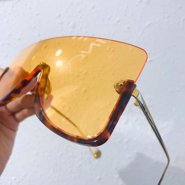 0540 half designer sunglasses avant-garde lens big frame fashion goggle size small star connected popular new with quality 0540s vjvwj, White;black
0540 half designer sunglasses avant-garde lens big frame fashion goggle size small star connected popular new with quality 0540s vjvwj, White;black