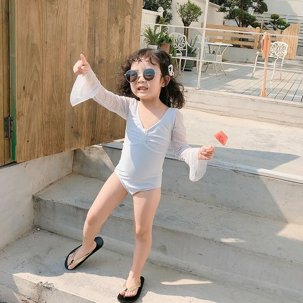 children's long-sleeved girl's one-piece sunscreen cute swimsuit baby's medium and large children's girl's swimsuit, White;black
children's long-sleeved girl's one-piece sunscreen cute swimsuit baby's medium and large children's girl's swimsuit, White;black