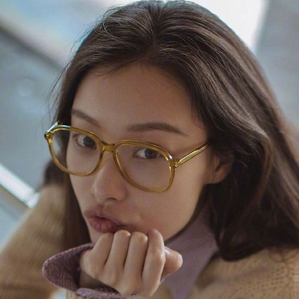 ni ni plain large frame transparent all-match metal hinge male and glasses female street shooting all-match frame glasses, Silver
ni ni plain large frame transparent all-match metal hinge male and glasses female street shooting all-match frame glasses, Silver