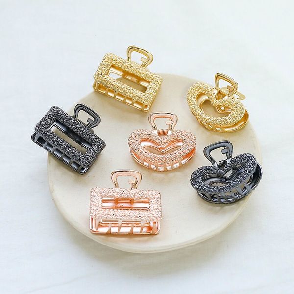 european usa selling hairpins fashion metal hair dress make up heart shaped hair clamps for women girls, Black;brown
european usa selling hairpins fashion metal hair dress make up heart shaped hair clamps for women girls, Black;brown