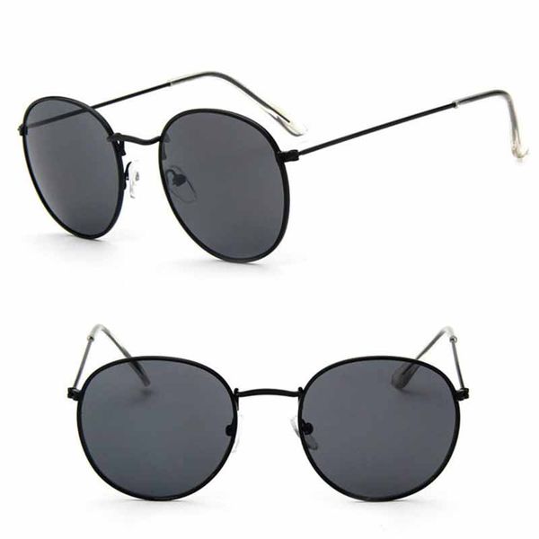 wholesale-2019 outdoor eyewear fashion gold frame classic round frame wild color film sunglasses, Silver
wholesale-2019 outdoor eyewear fashion gold frame classic round frame wild color film sunglasses, Silver