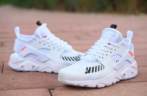 Designer Huarache 4 SE Off Running Shoes For Mens Women Black White Ultra Run Sneakers Triple s Huaraches Jogging Sports Shoe Eur 36-45
Designer Huarache 4 SE Off Running Shoes For Mens Women Black White Ultra Run Sneakers Triple s Huaraches Jogging Sports Shoe Eur 36-45