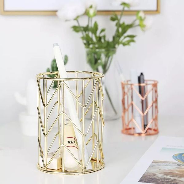 cosmetics makeup brushes storage box cylindrical case storage lipstick brush pen holder organizer wrought iron pen storage
cosmetics makeup brushes storage box cylindrical case storage lipstick brush pen holder organizer wrought iron pen storage
