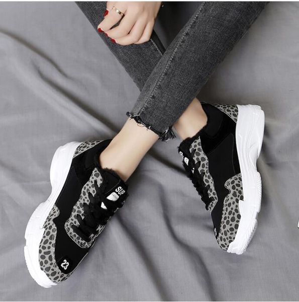 2018 autumn new high-end leopard-print round head plus velvet thick-bottom korean casual students wild women's shoes, Black
2018 autumn new high-end leopard-print round head plus velvet thick-bottom korean casual students wild women's shoes, Black
