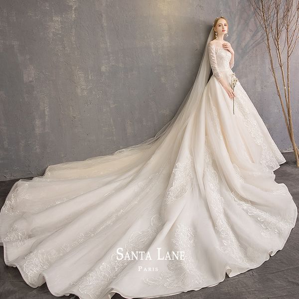 the new word shoulder princess dream bride hepburn long trailing dress fashion theme, White
the new word shoulder princess dream bride hepburn long trailing dress fashion theme, White